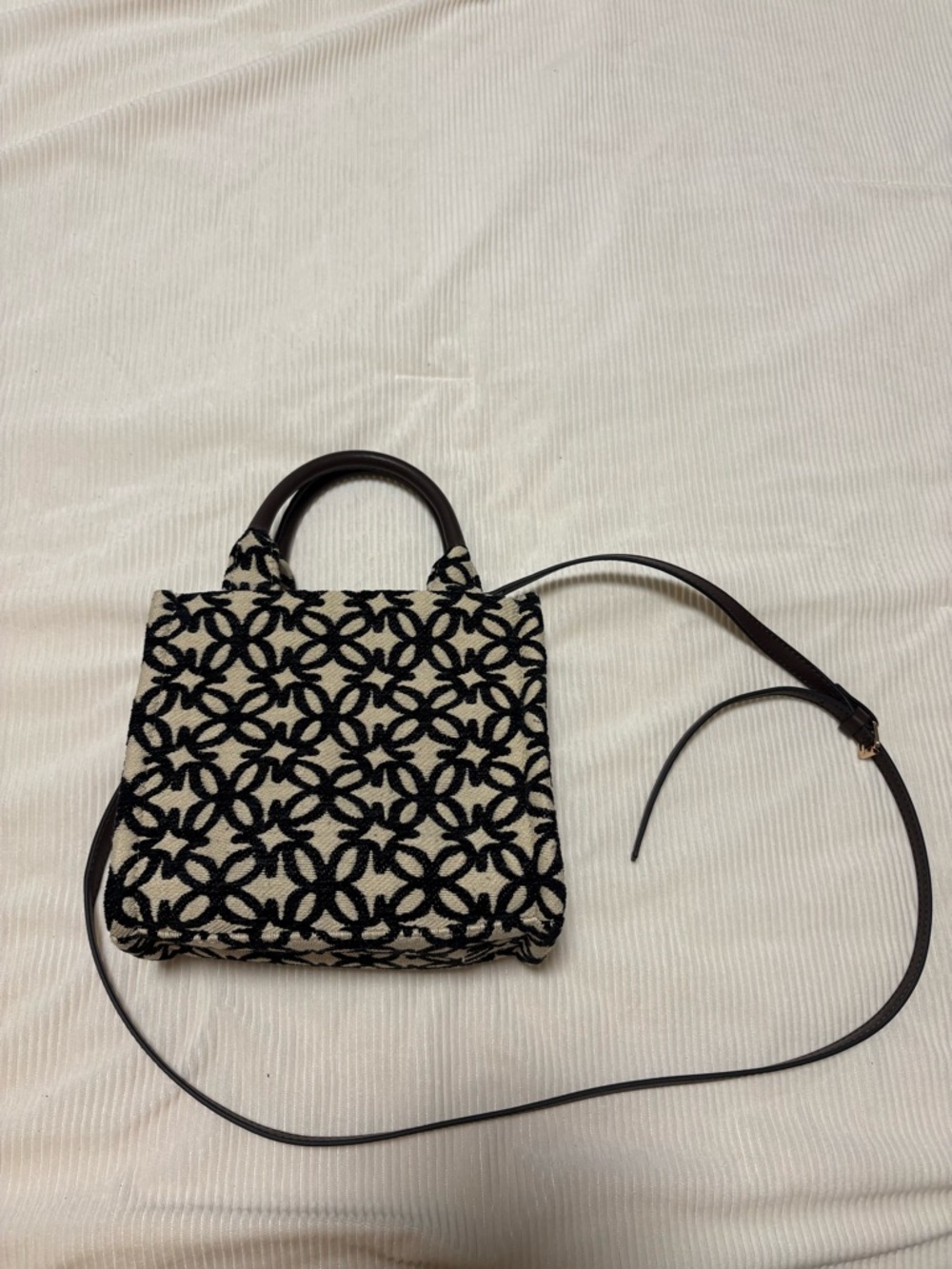 H&M top handle crossbody - Picture 2 of 3